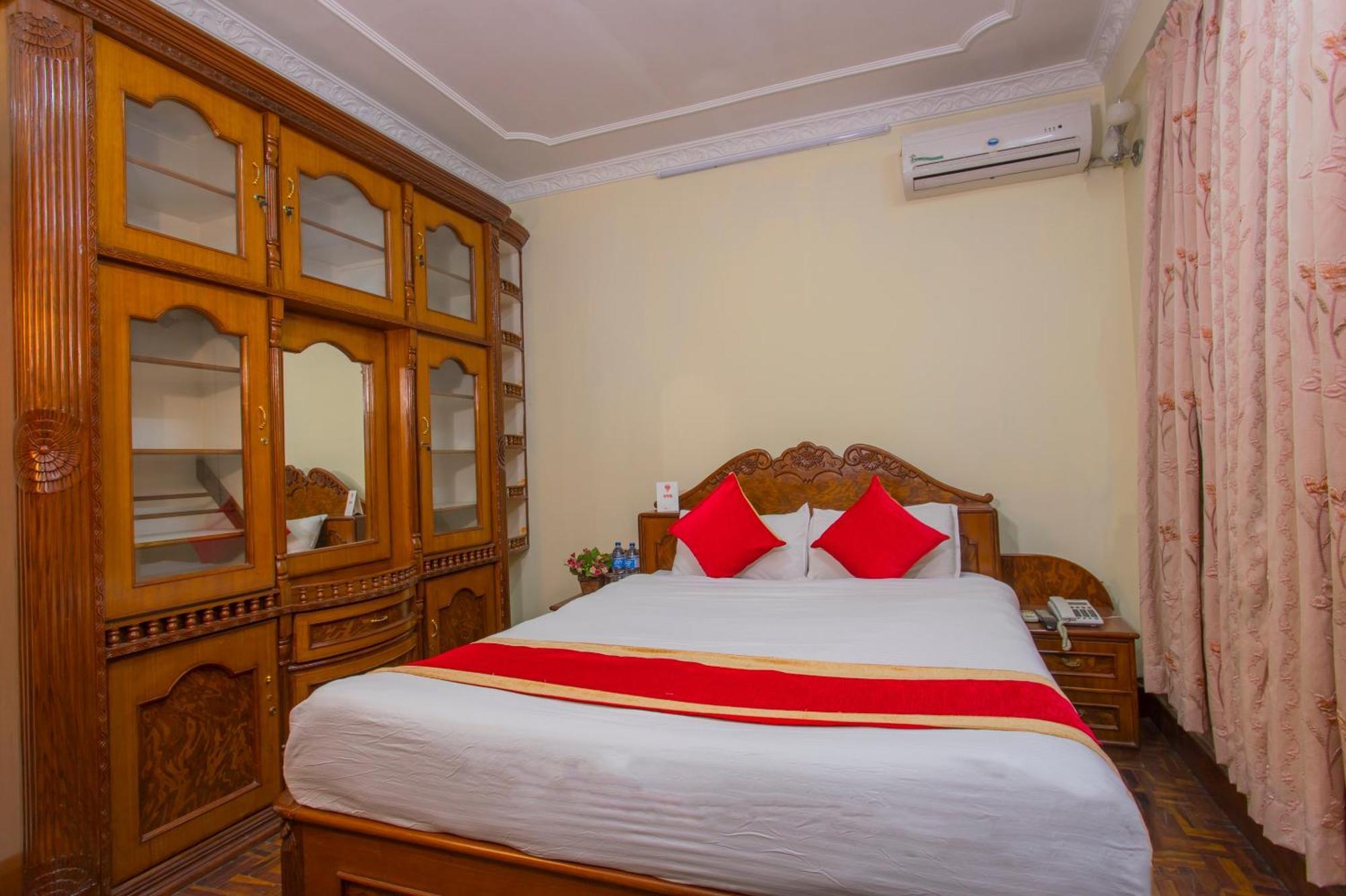 Oyo 232 Hotel Titanic Pvt Ltd Balaju Esterno foto