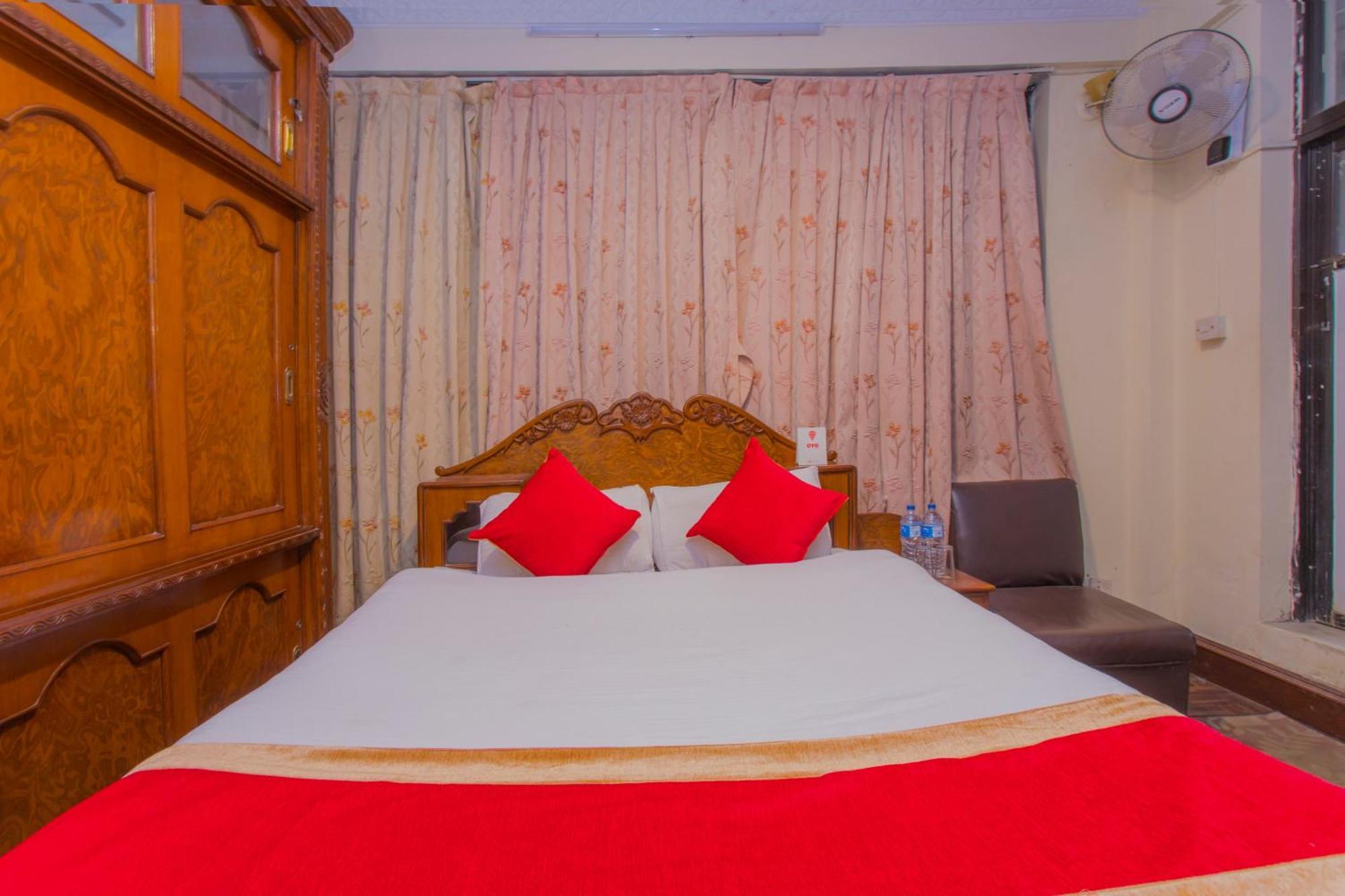 Oyo 232 Hotel Titanic Pvt Ltd Balaju Esterno foto
