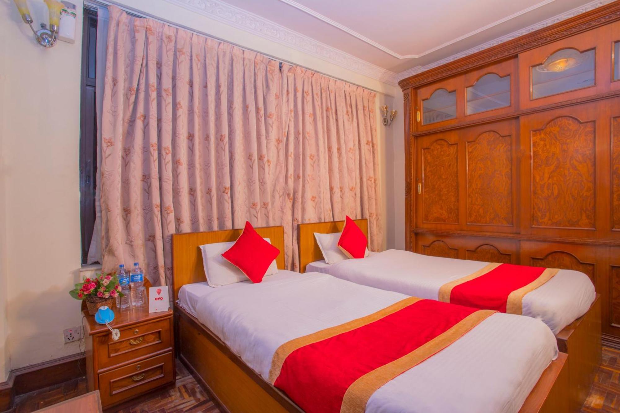 Oyo 232 Hotel Titanic Pvt Ltd Balaju Esterno foto